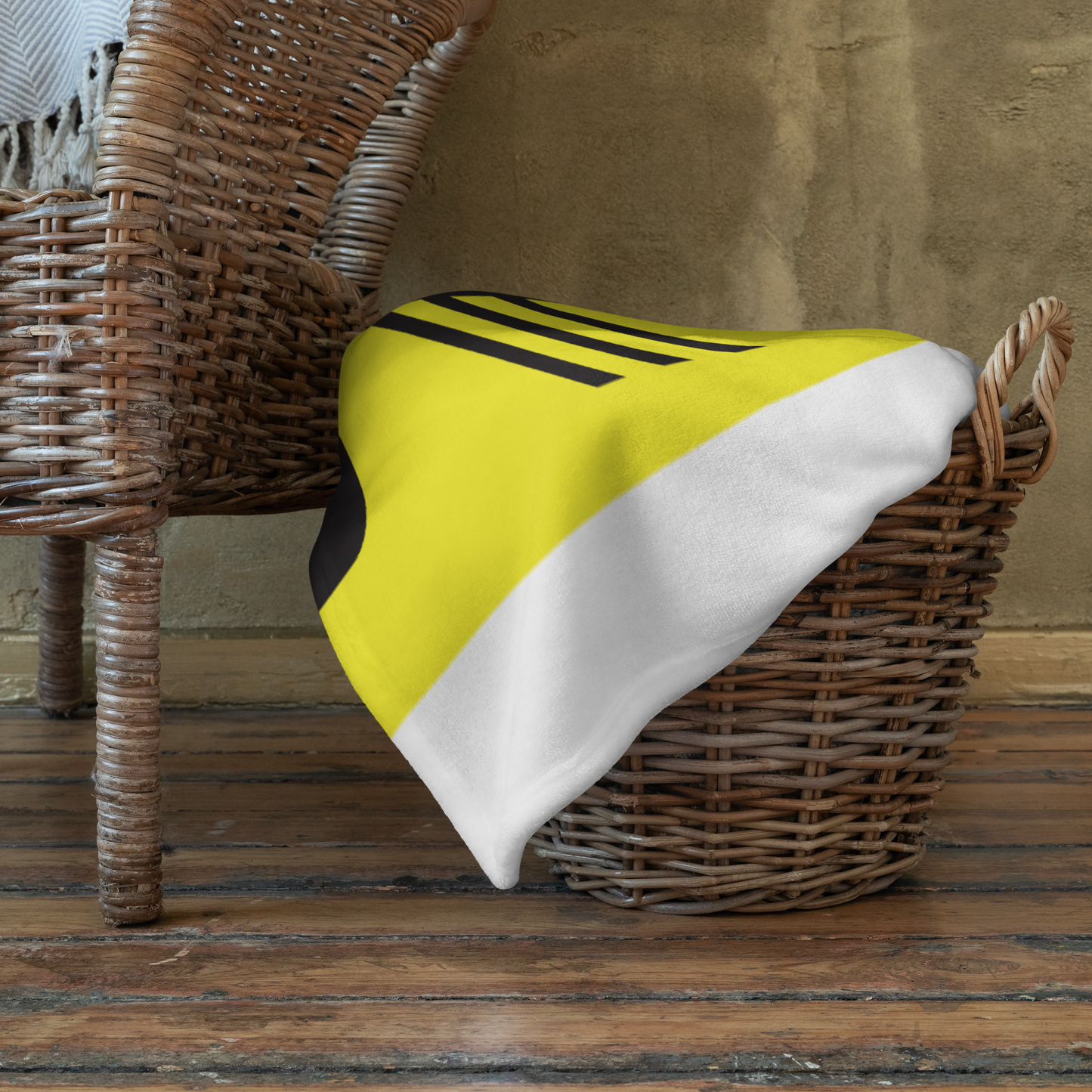 Retro 1980s Geometric Abstract Design Throw Blanket