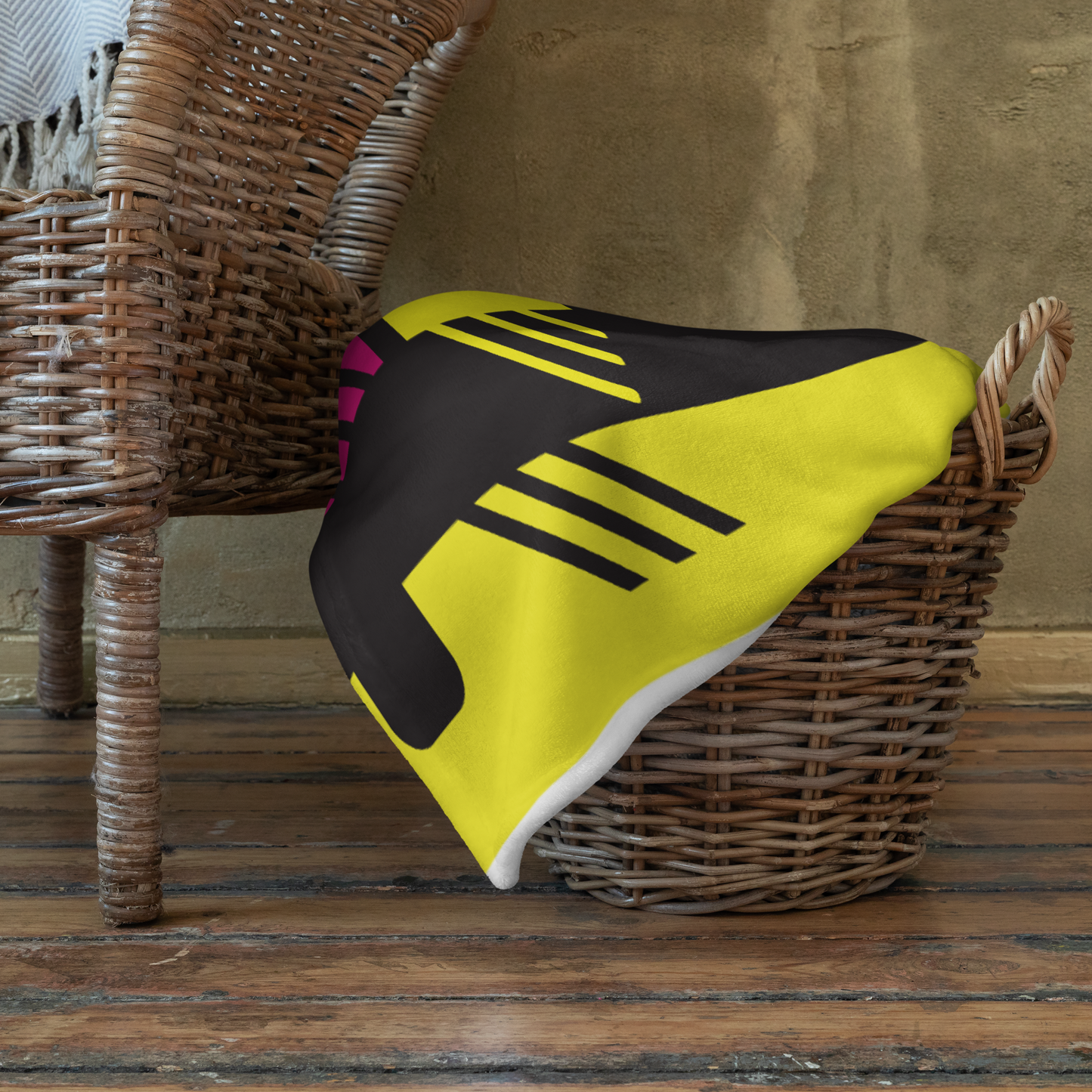 Retro 1980s Geometric Abstract Design Throw Blanket